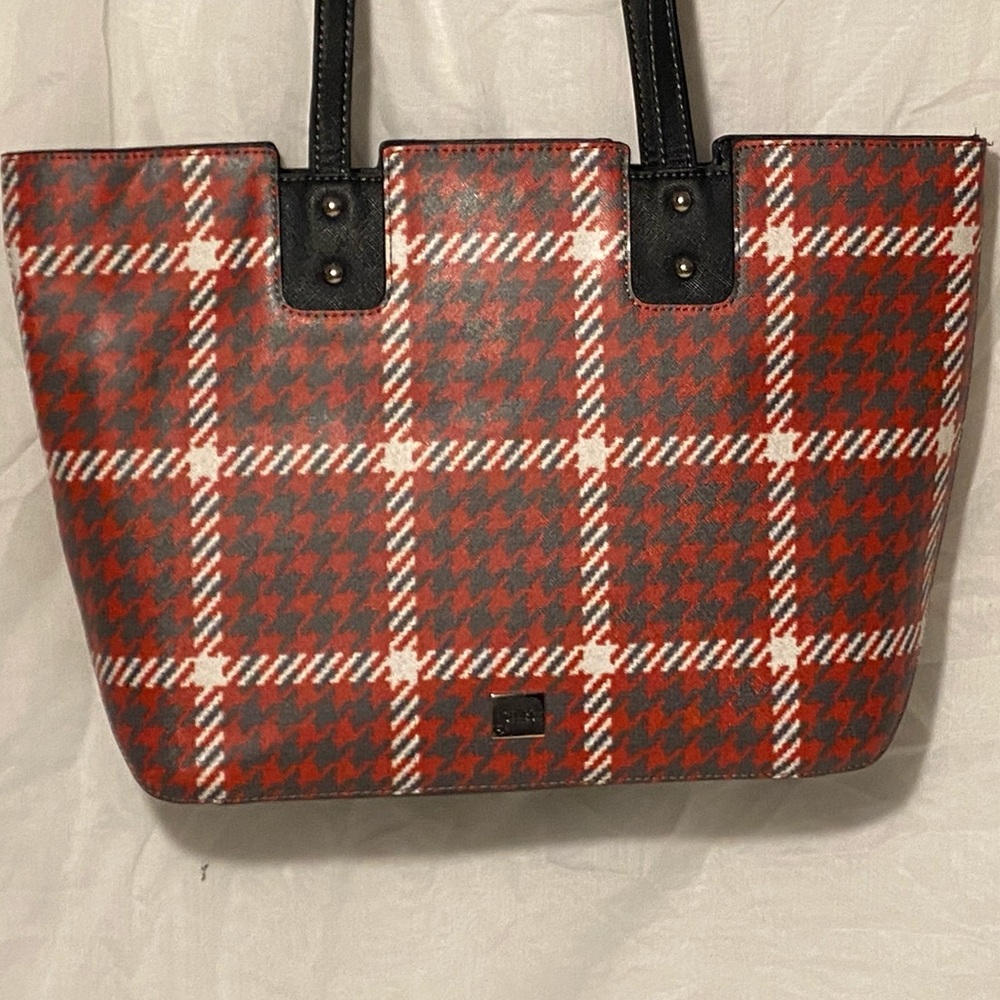 Hand bag